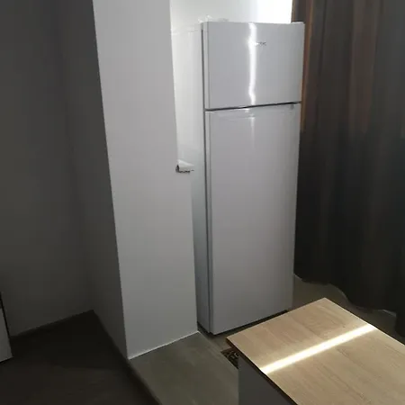 Gara Dinu Appartement